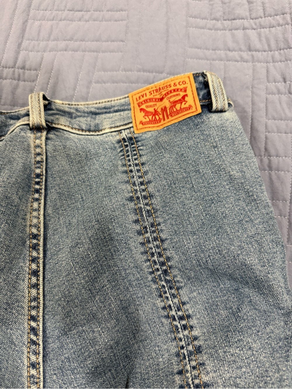 Levi’s Superlow Boot Light Wash Split-Hem Jeans - Picture 5 of 7